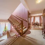 Astra Bed & Breakfast 3*