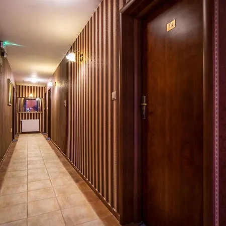 Astra Bed and Breakfast 3*